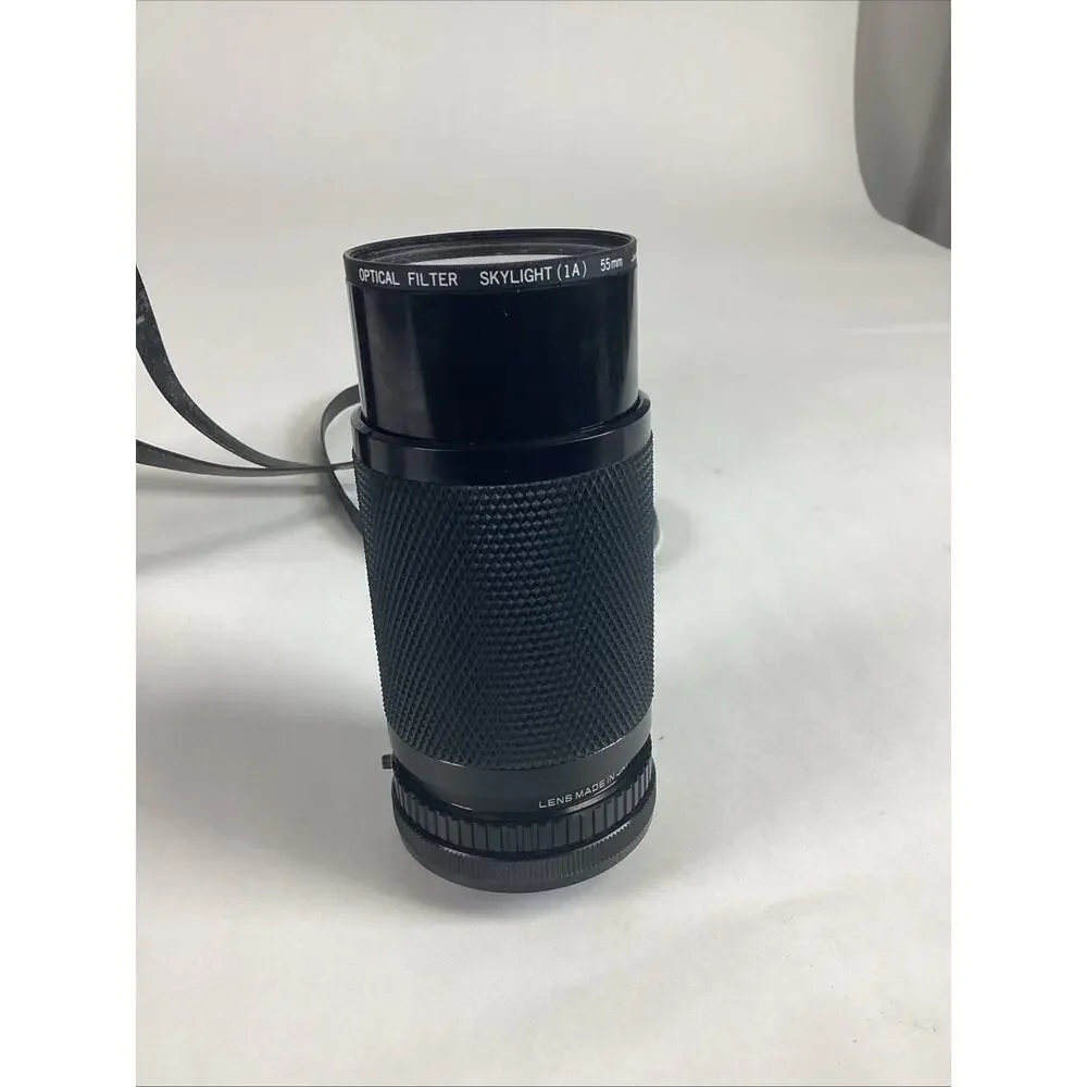 Soligor 80-200mm Zoom + Macro - #38166305 W/ Case & 2 Lens Covers